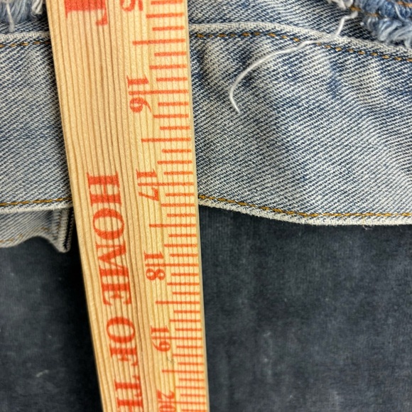 Forever 21 Blue Jean Crop Jacket Classic Denim Style Sz L - Picture 6 of 9